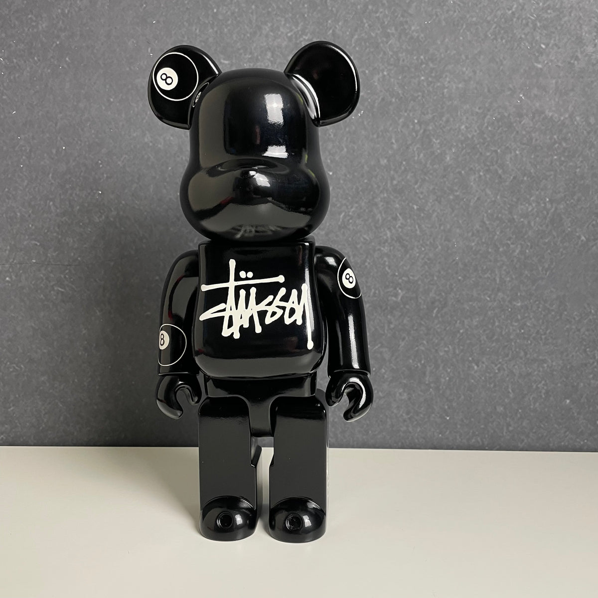 ベアブリック100% UNDEFEATED STUSSY HECTIC（ベアブリック UNDEFEATED 