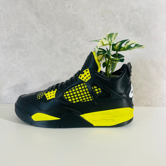 J4 Thunder planter - Yellow